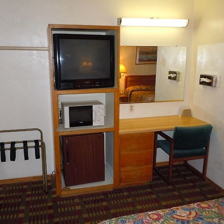 Value Inn Фаллон Экстерьер фото